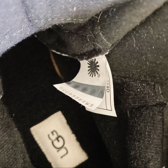 Ugg Kriston Waterproof Bootie - Picture 5 of 8